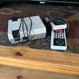 Retro Nintendo gaming console 1000’s games loaded